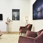 D&a Luxury With Free Parking *