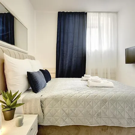 D&a Luxury With Free Parking Apartament