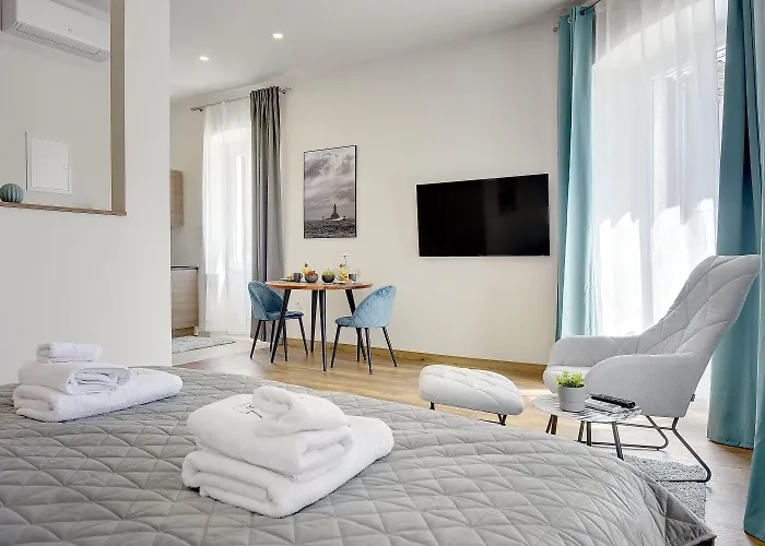 D&a Luxury With Free Parking Πούλα