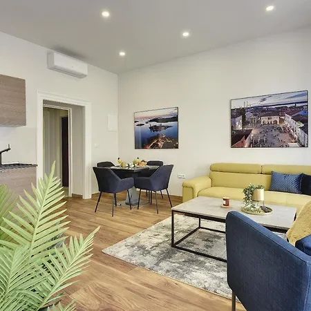 D&a Luxury With Free Parking Apartment