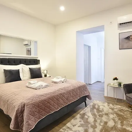 D&a Luxury With Free Parking Pula