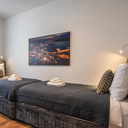 Apartment D&a Luxury With Free Parking *