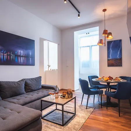 D&a Luxury With Free Parking Apartment *
