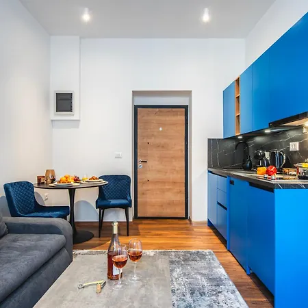 D&a Luxury With Free Parking Apartment