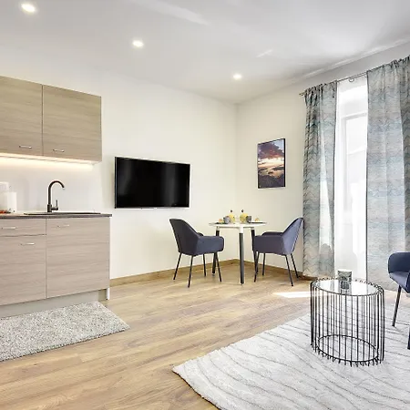 Lejlighed D&a Luxury With Free Parking