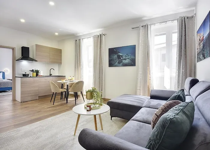 Apartamento D&a Luxury With Free Parking