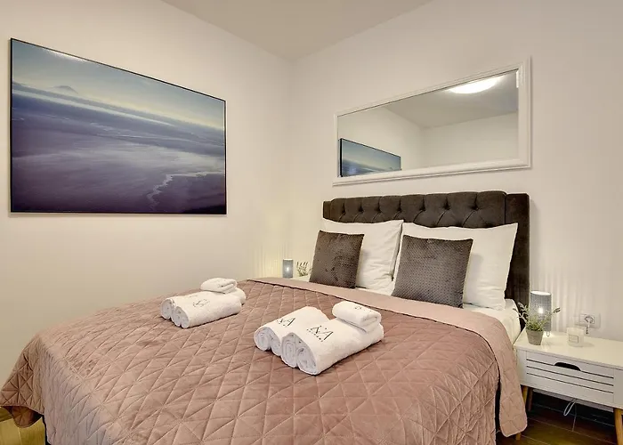D&a Luxury With Free Parking 아파트 풀라