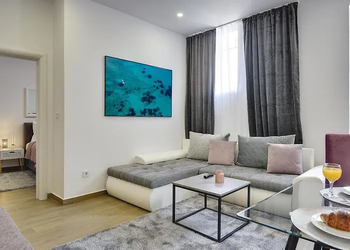 아파트 D&a Luxury With Free Parking 풀라